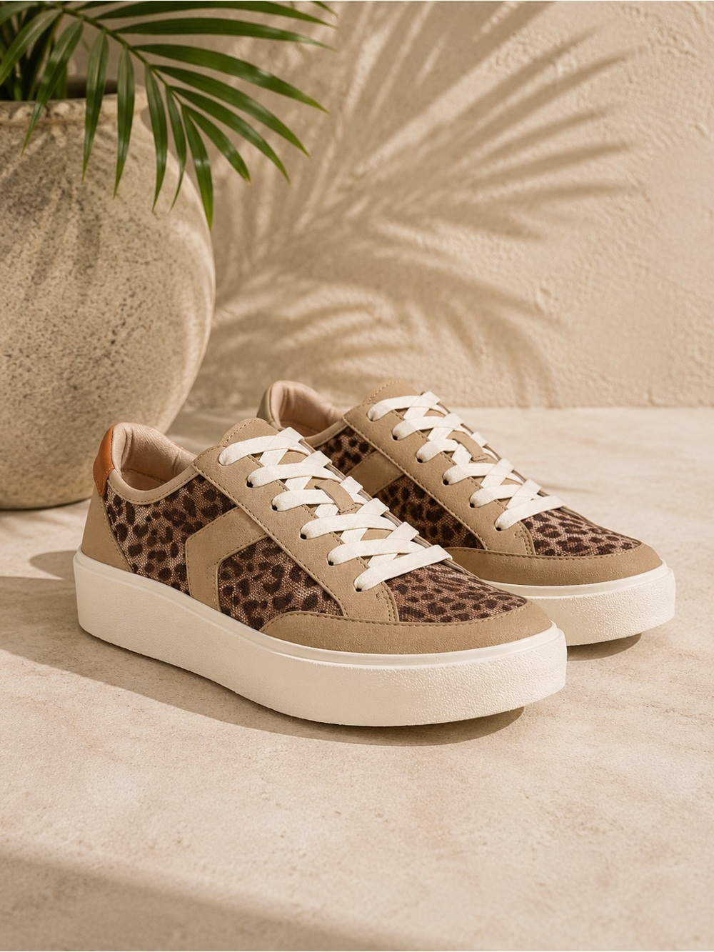 Dr. Scholl’s Women’s Madison Sand Leopard Mesh Lace Up Sneakers Size 7